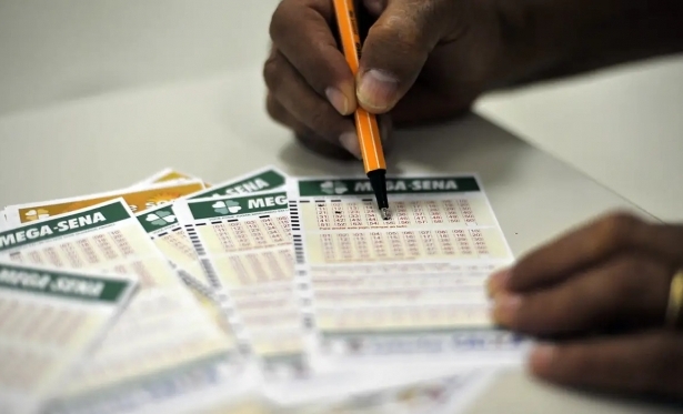 Mega-Sena não tem ganhador e prêmio acumula em R$ 51 milhões