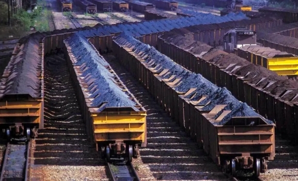 Brasil sobe no ranking de desempenho industrial, comemora Mercadante