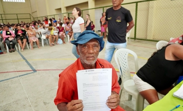 Novo Oriente Realiza Entrega de Lotes do Residencial Terezinha Coelho